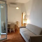 Sea View Viviana Apartamento *